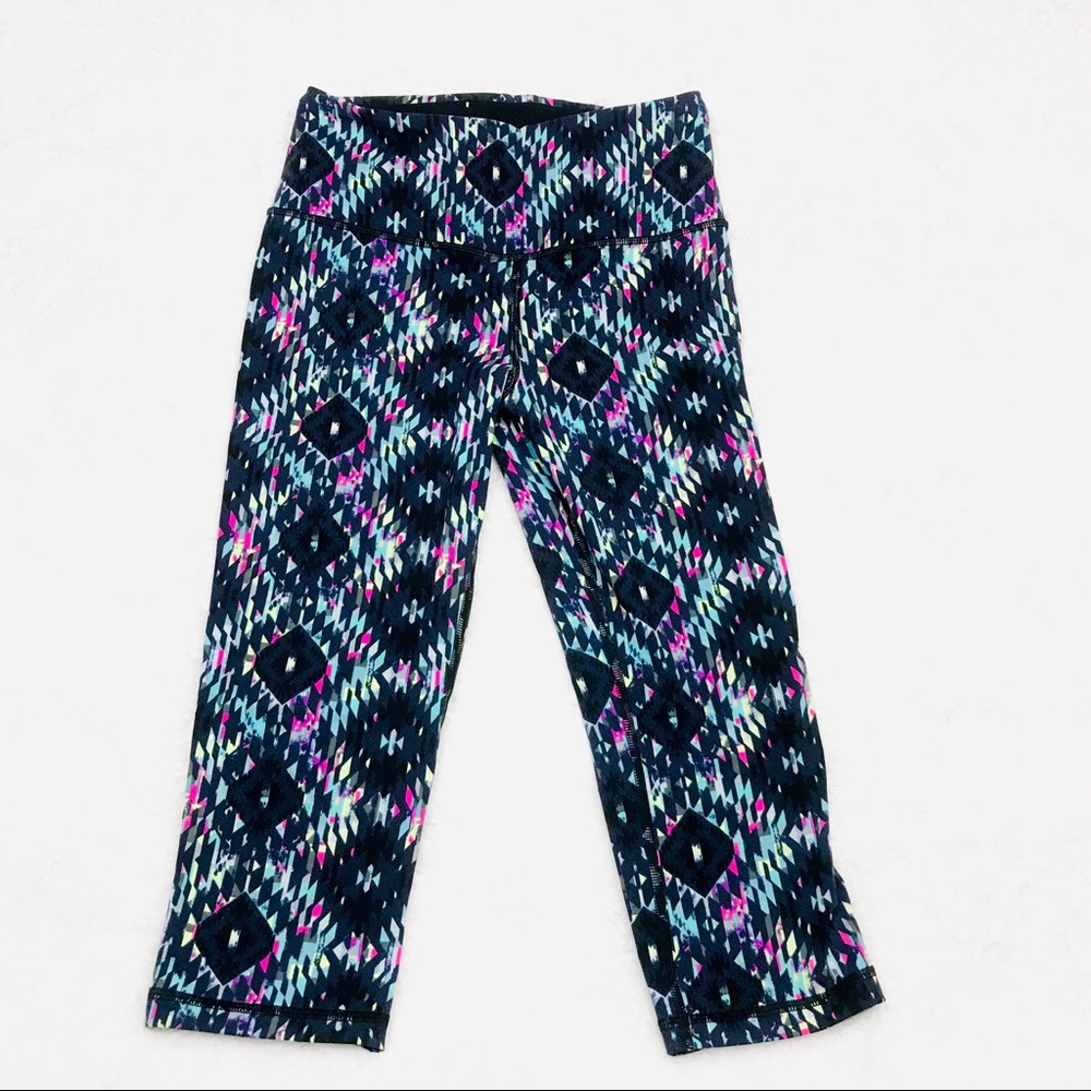 Victoria’s Secret cropped leggings - Picture 2 of 6